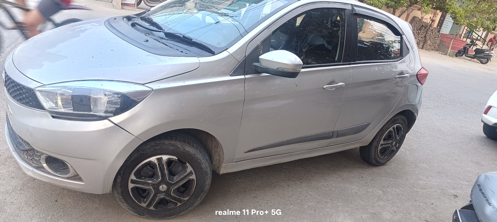 Tata Tiago(2016-2019) Revotron Xz